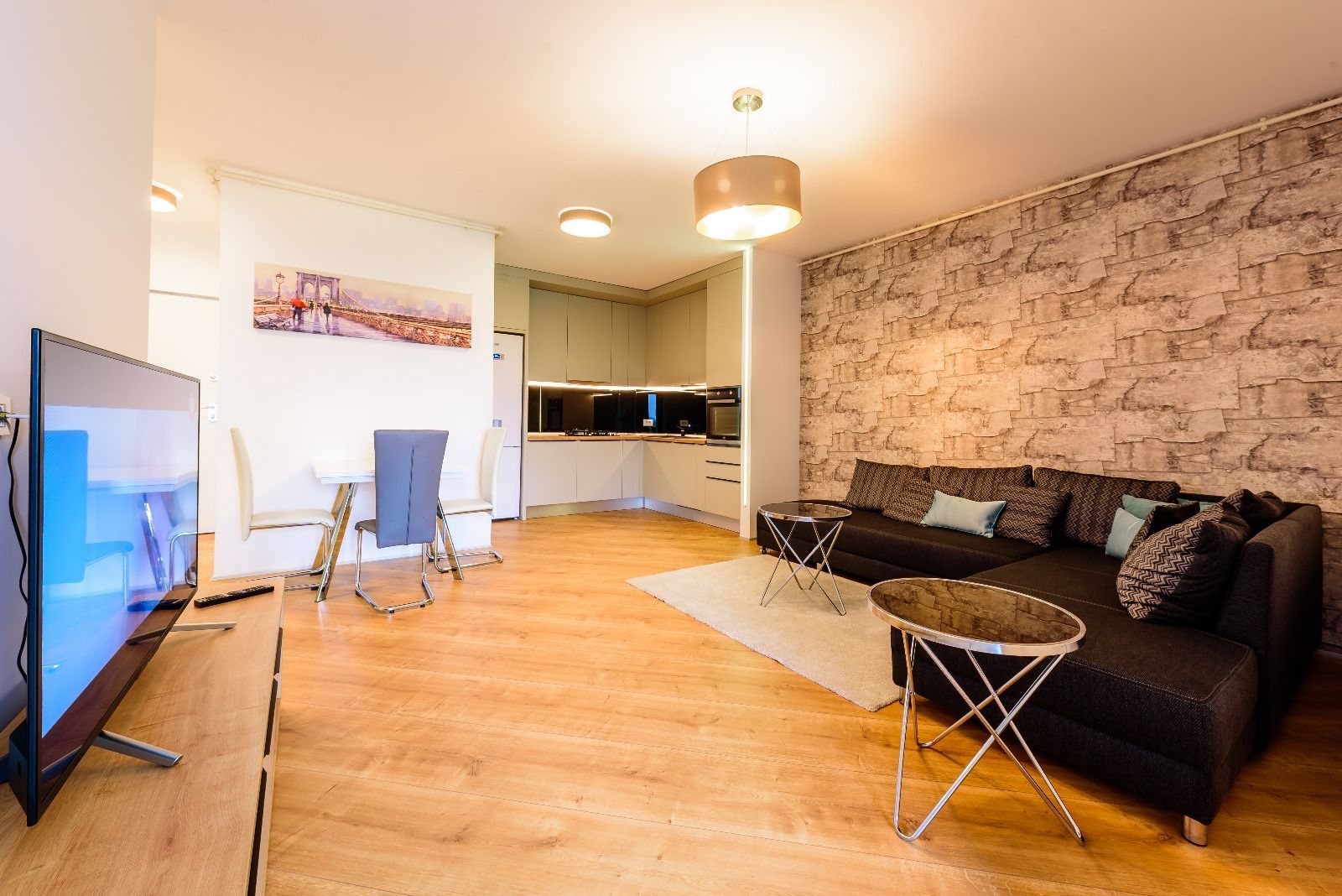 Apartament elegant 3 camere cu parcare în 4 City North I Pipera - Poză 1