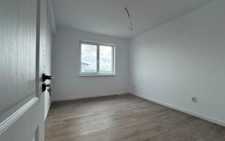 Duplex 4 camere Miroslava - Rond Valea Ursului - Poză 4