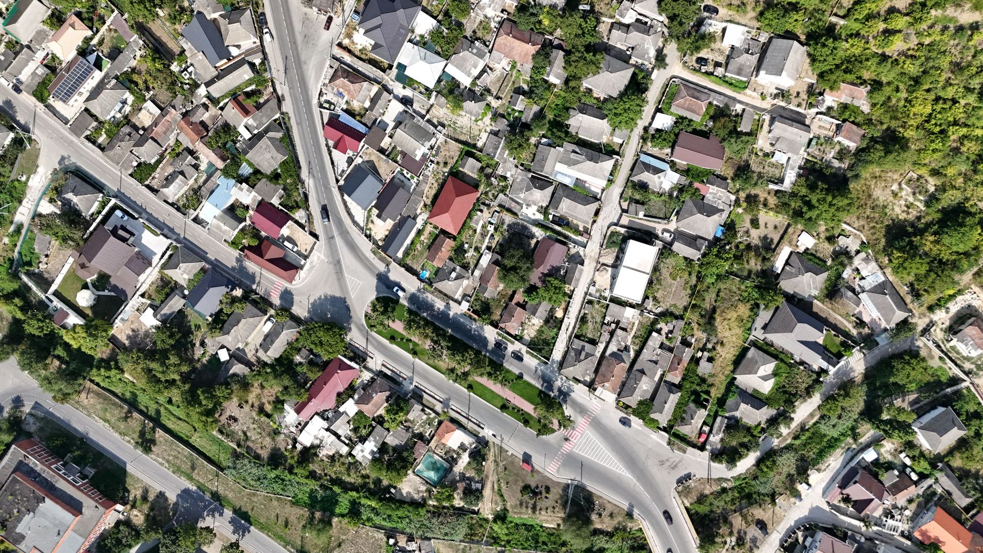 🏡 Teren pentru construcții în centrul orașului Orhei – Strada Eliberării 90 - Poză 3
