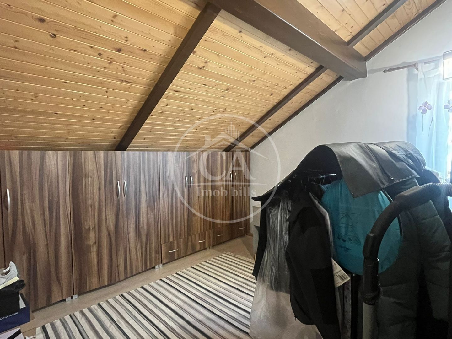 Casă P+subpantă cu 4 camere de vânzare în Cartierul Tineretului,Oradea - Poză 15