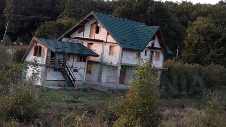 Casă la roșu cu teren 1000 mp, Dobrovăț, Iași - Poză 6