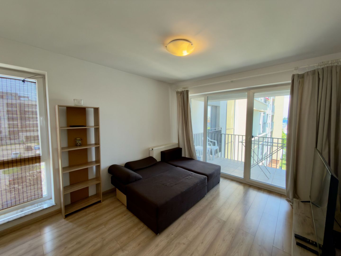 Apartament cu 2 camere de închiriat, cartier Coresi, Brașov. - Poză 3