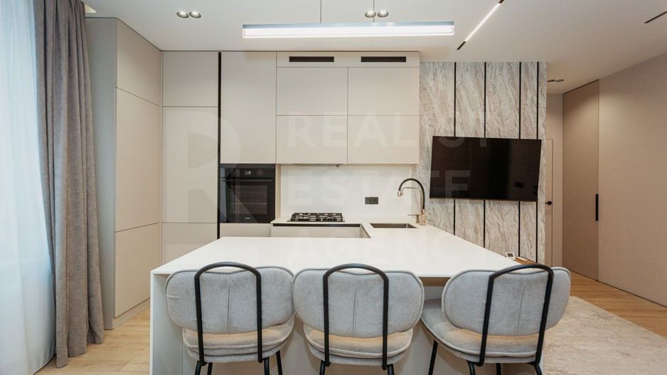 Vânzare, apartament, 2 camere, str. Liviu Deleanu, Buiucani - Poză 3