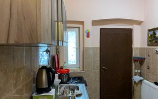 Apartament 2 camere de 50 mp la curte comuna in Sinaia - Poză 5