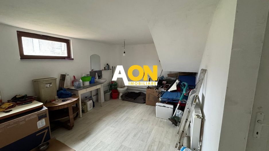 Casa tip locuință familială cu vedere panoramică Alba-Micesti - Poză 8