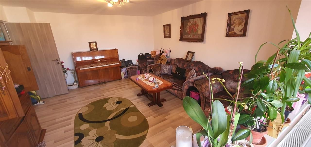 Apartament 3 camere2 bai 2 balcoane Centrala proprie. - Poză 1