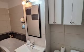 Apartament etaj 3/8 decomandat zona 1 Mai-Sara de vanzare - Poză 5