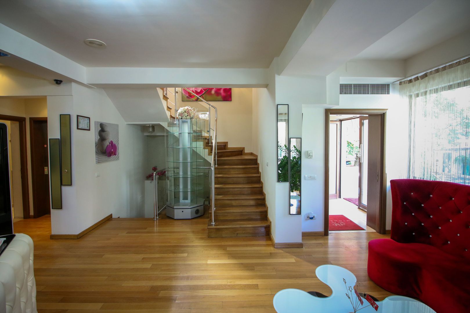 Vila 8 Camere Piata Dorobanti - Poză 1