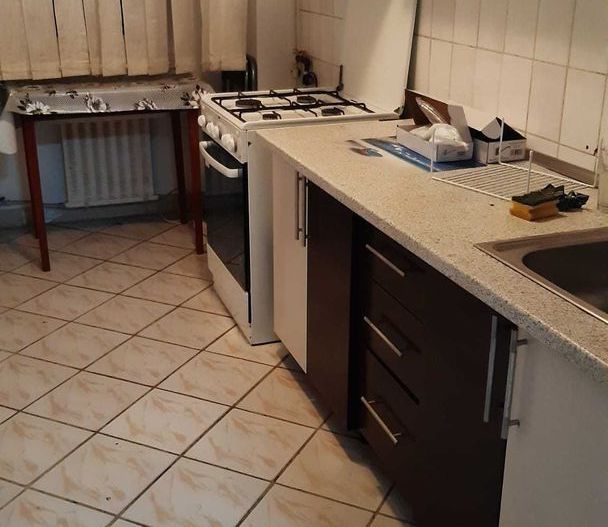 închiriez garsonieră, Mall Vitan, mobilată - Poză 3