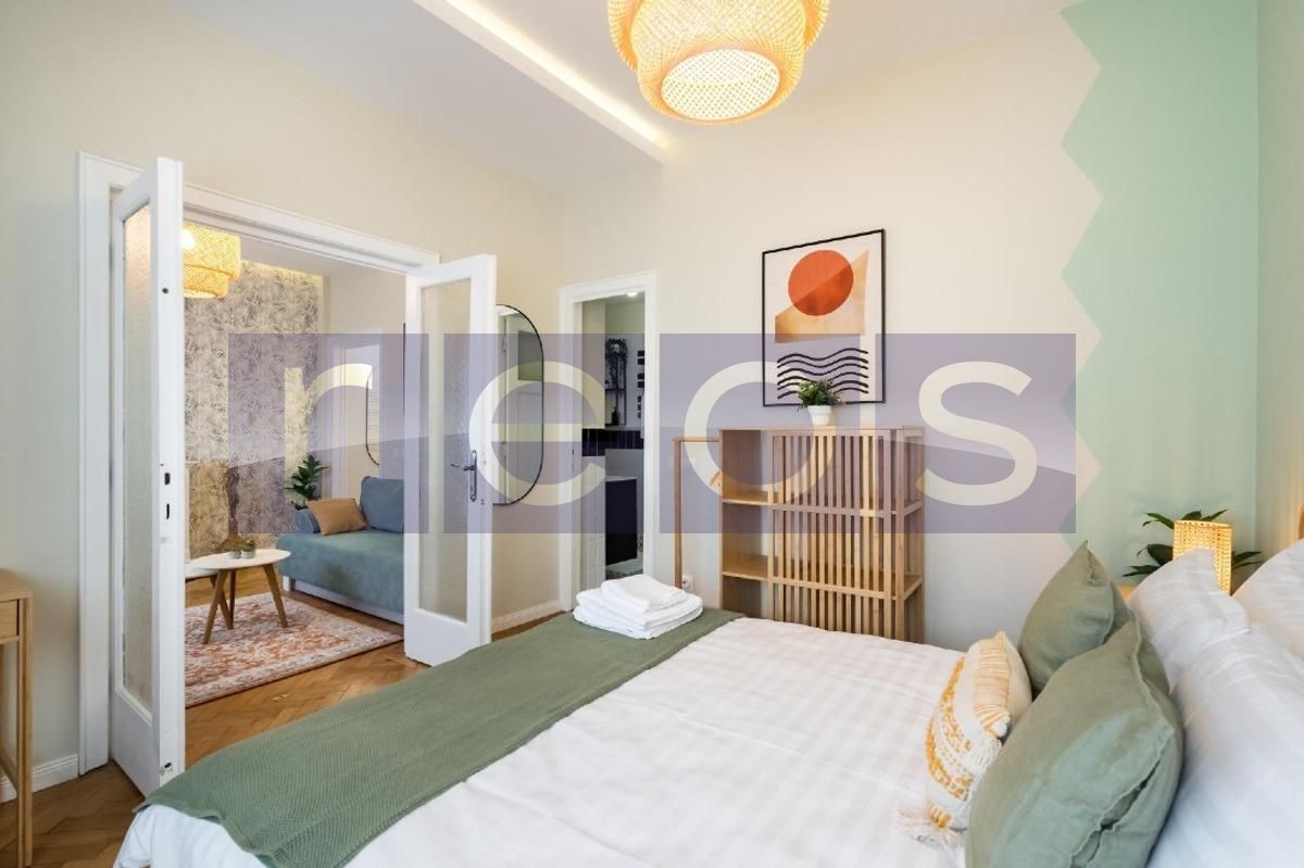 VANZARE APARTAMENT BOEM 2 CAMERE 50MP ULTRACENTRALA TERASA PANORAMICA - Poză 6