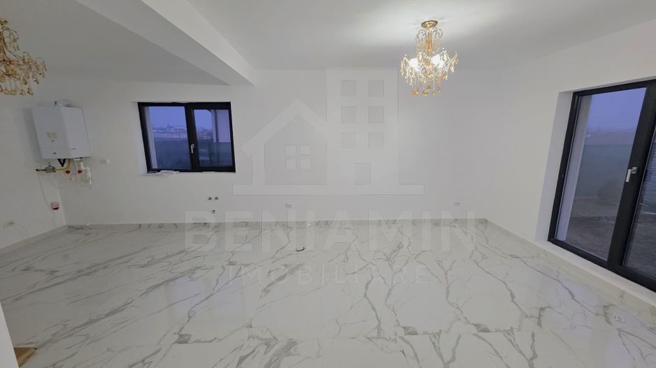 Casa noua 4 dormitoare 2 bai P+1 zona Selgros Teilor - Poză 4