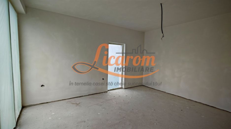 Vila LUX Parter+Etaj(stil mediteranean) in Sanpetru Calea Harmanului - Poză 9