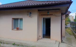 Casă de vânzare – Tătărași, toate utilitatile, libera! - Poză 1
