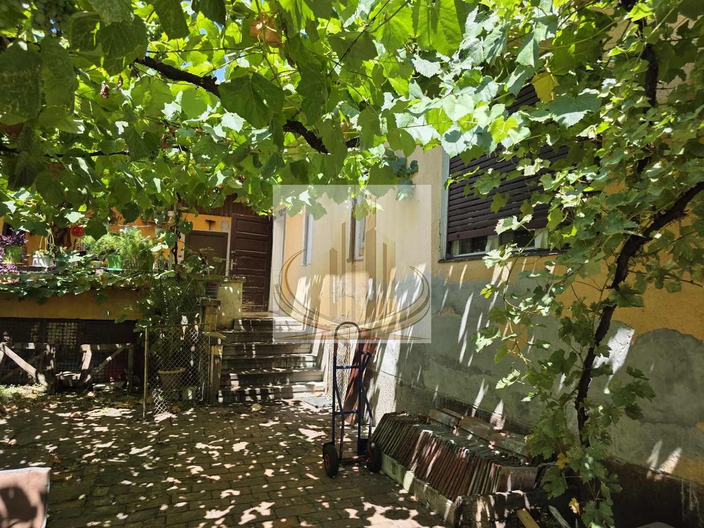 Casa renovabila Calea Torontalului - Poză 2
