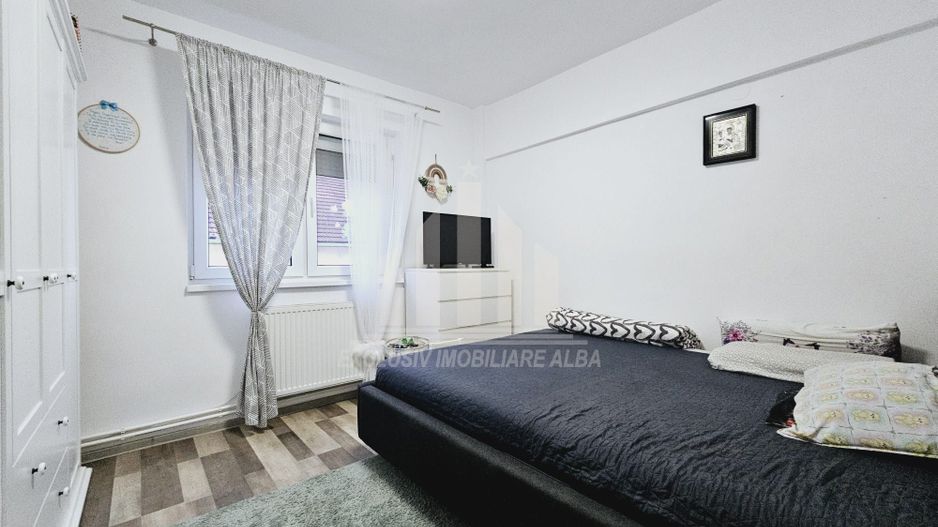 Apartament cu 3 camere de vanzare, Ampoi 1 - Poză 6