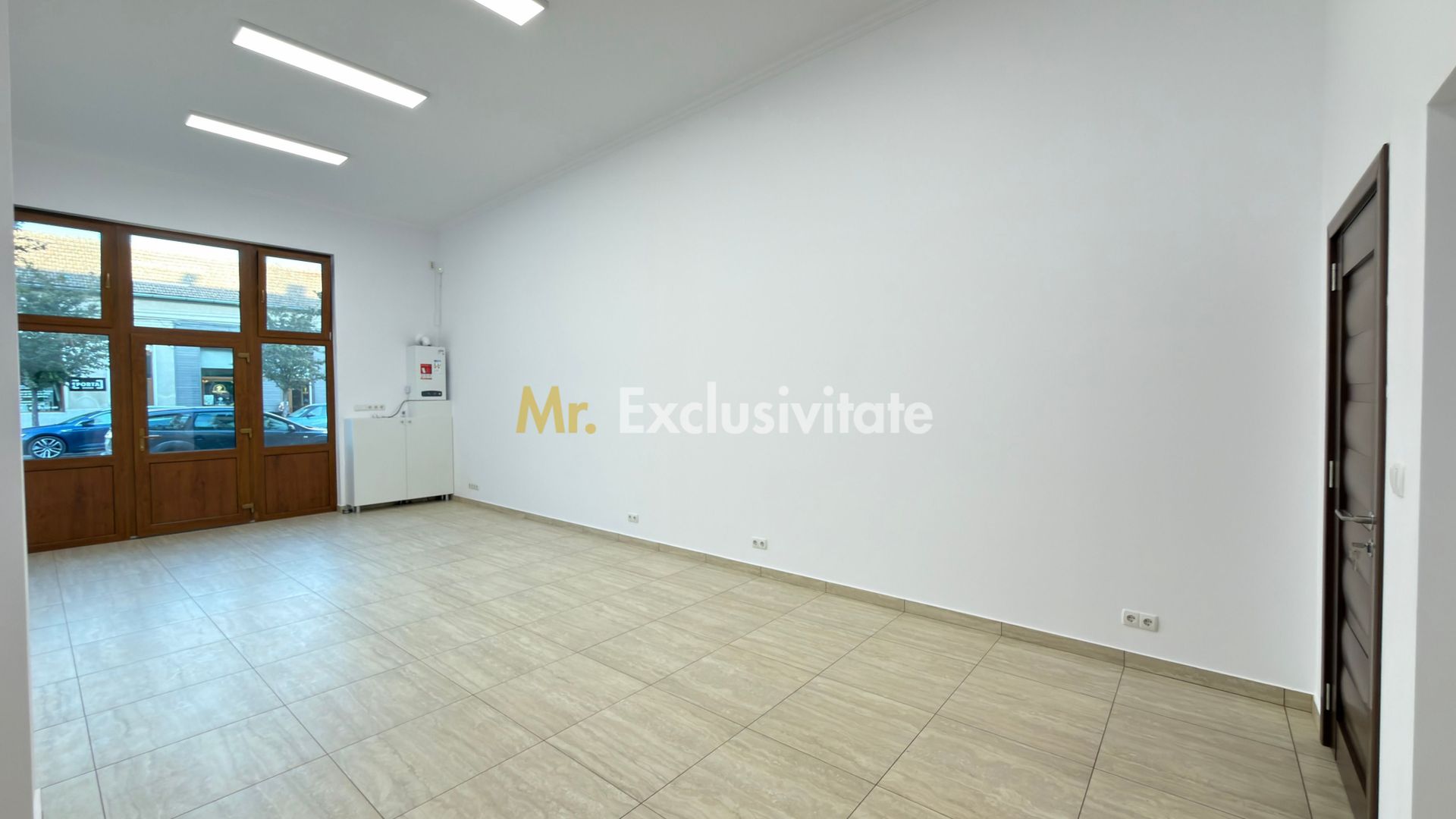 De Inchiriat Spațiu Comercial 42 mp - Str. 1 Decembrie 1918 – Carei - Poză 1
