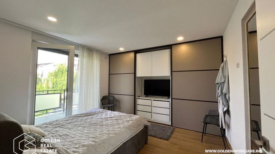 Casa tip triplex - penthouse cu vedere panoramica, zona Giroc - Poză 4