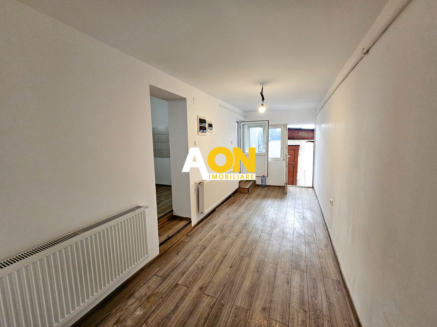 Casa de locuit si spatiu comercial, Cetate - Poză 3