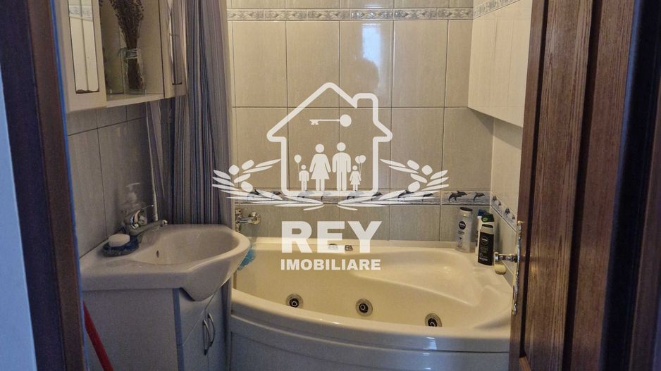 Apartament 3 camere - decomandat, mobilat, etaj 2/4, Cisnadie - Poză 6