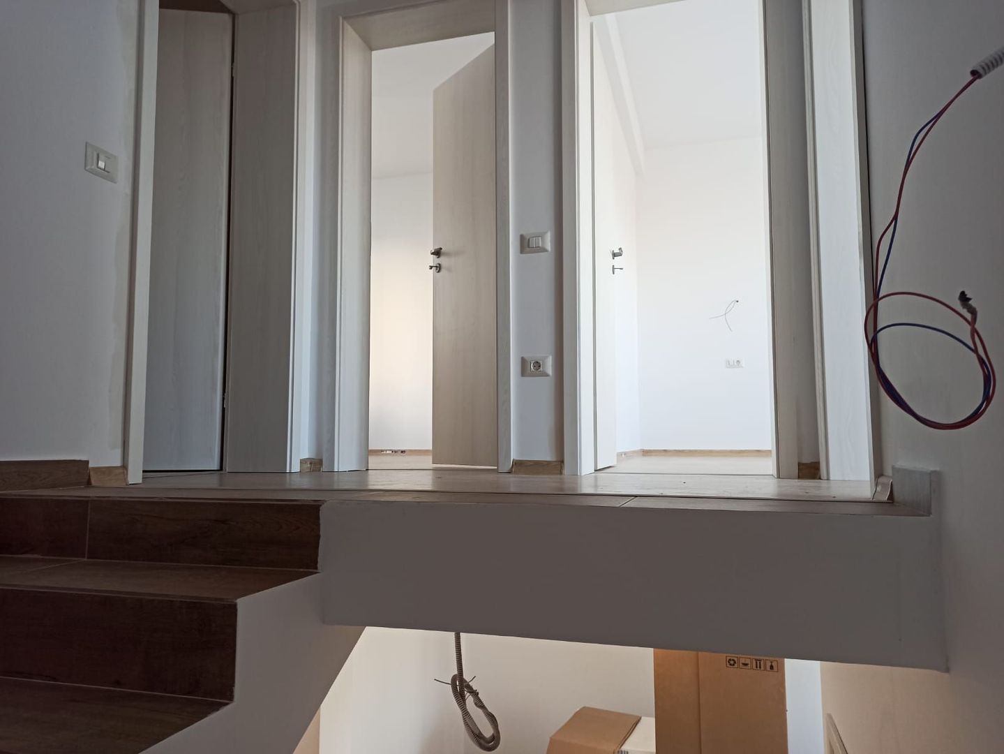 de neratat - vila la alb/4cam,2bai+parcare/centru Popesti Leordeni - Poză 25