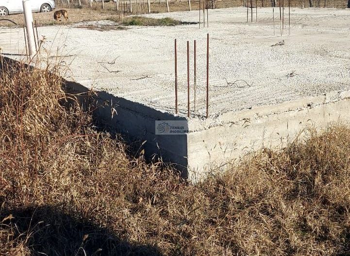 Teren  - fundație și utilități, 1000 mp – 38000 E - Poză 1