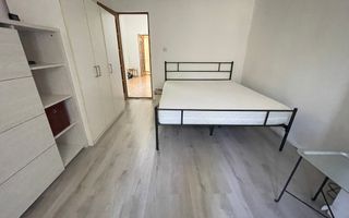 Casă la curte comuna în zona Balcescu - Poză 15