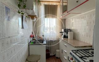Apartament de vânzare cu 2 camere în zona Velența, Oradea - Poză 6
