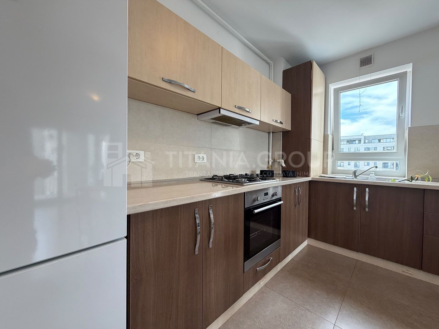 Apartament cu 2 camere, tip studio, mobilat și utilat, Kasper, Coresi - Poză 3