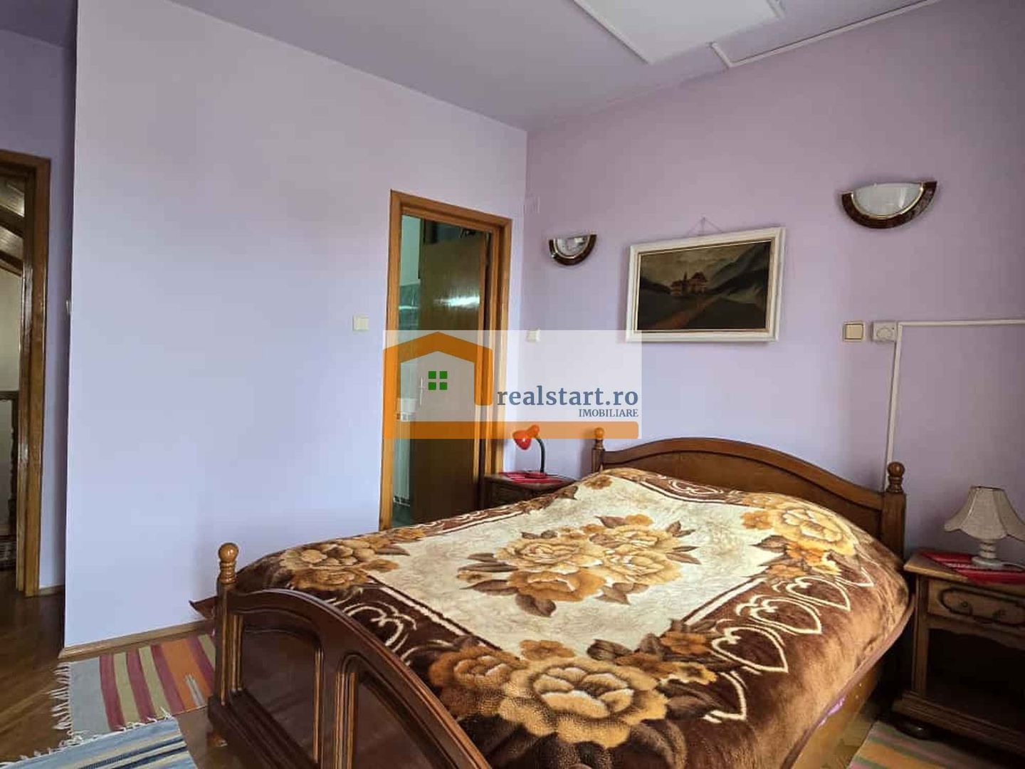 Vedere padure, panouri solare si fotovoltaice, pompa de caldura,  semineu - Poză 32