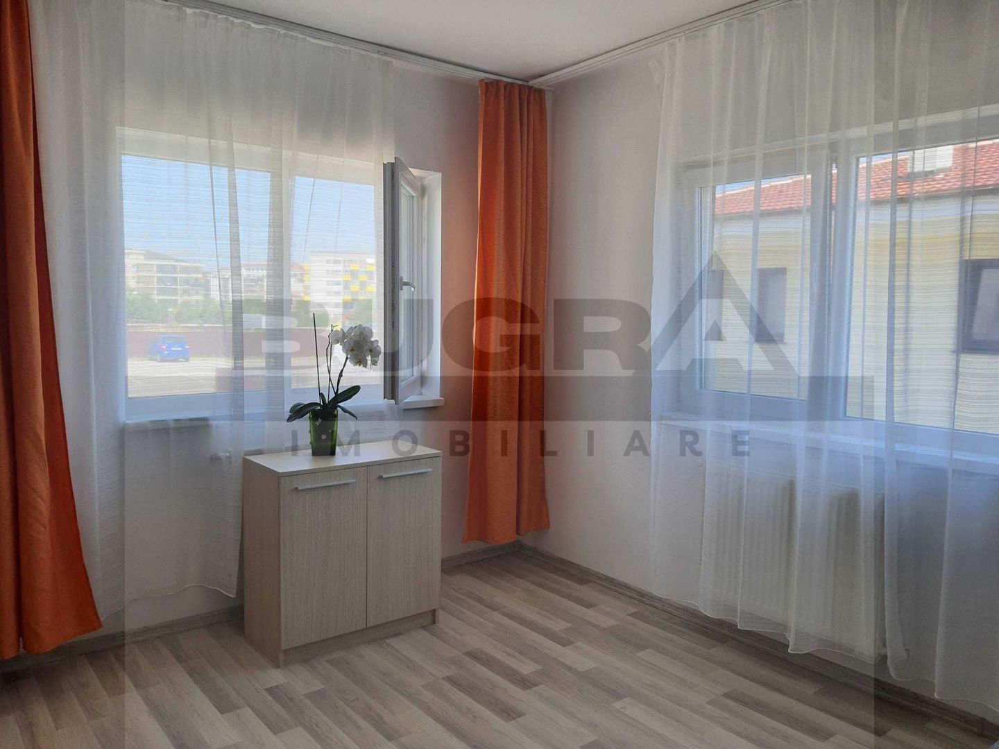Apartament de 2 camere, 55mp, parcare, zona strazii Mihai Romanul - Poză 3