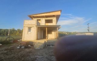 Casă la roșu de vânzare în comuna Bârnova, Iași – la 1 km de primărie - Poză 2