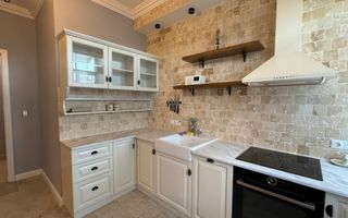 Apartament modern la vila cu gradina si teren 263mp aproape de centru - Poză 5