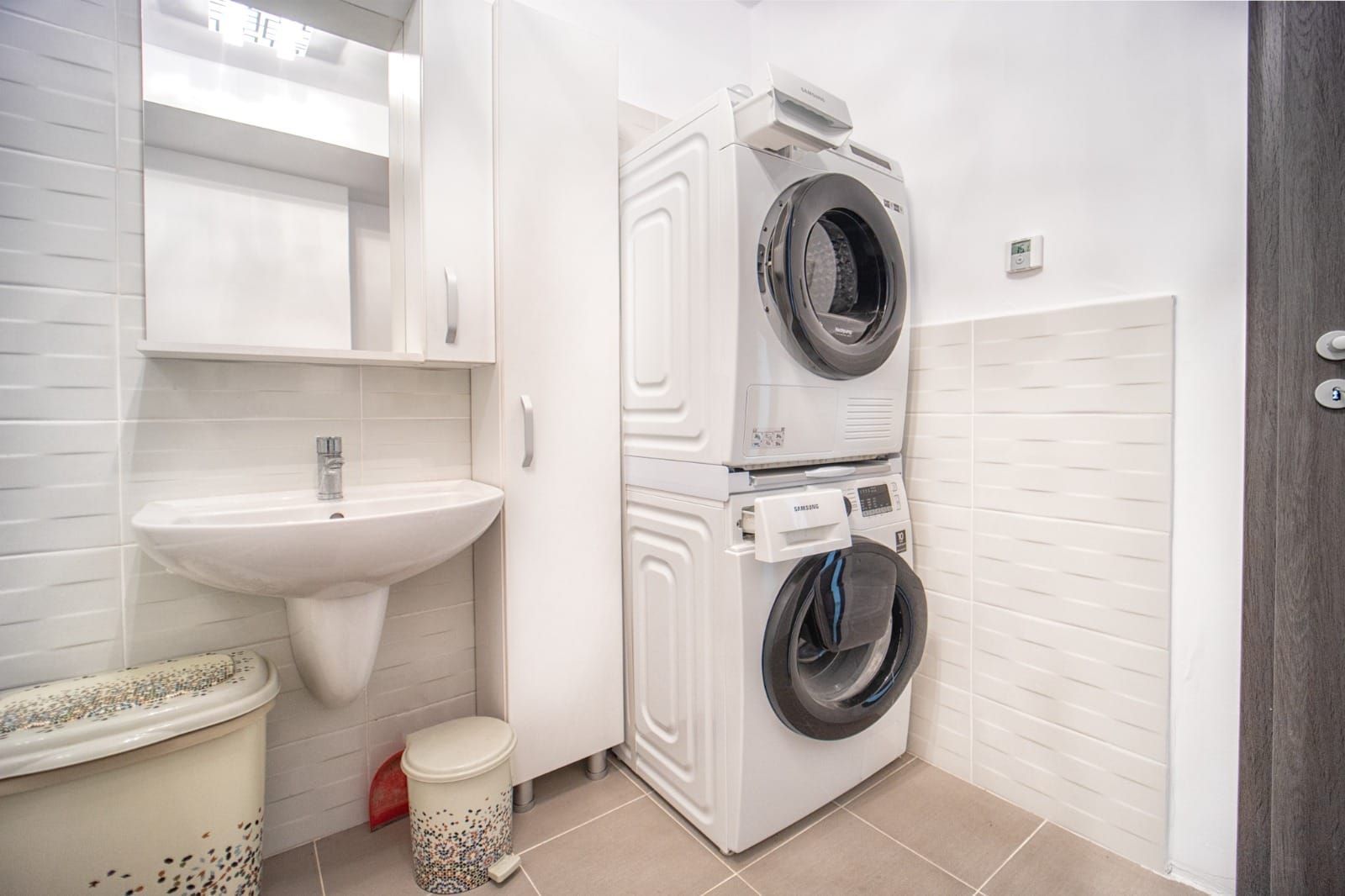 Apartament deosebit cu terasă panoramică – Sanpetru, Str. Sfinții Constantin - Poză 12