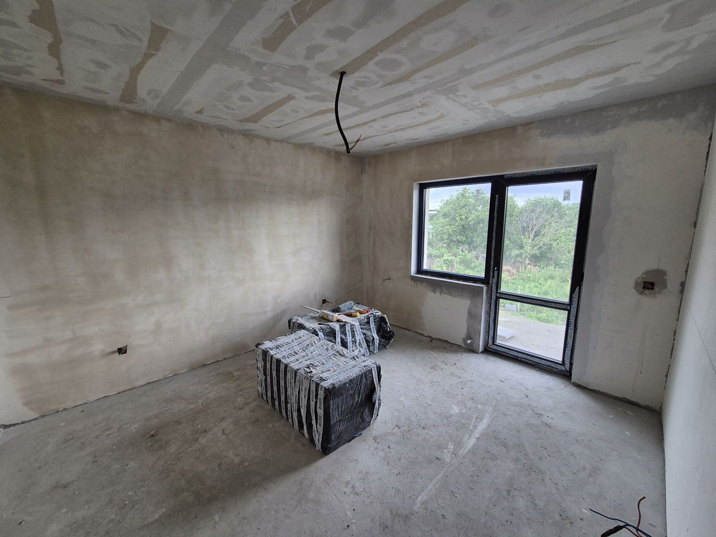 Casa P+1 in comuna 1 Decembrie - str. Victoriei - Poză 7