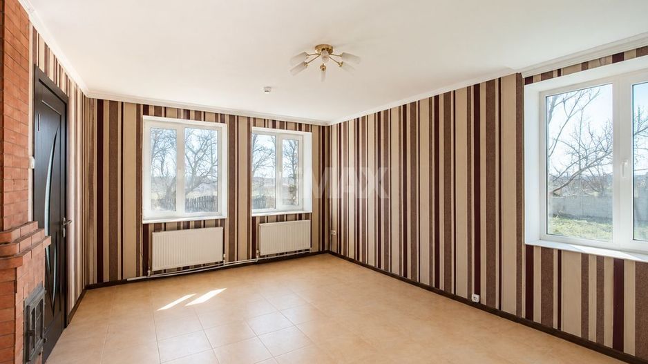 Casă în Doroțcaia – 170 m² | 13,71 ari | 6 camere + living - Poză 8