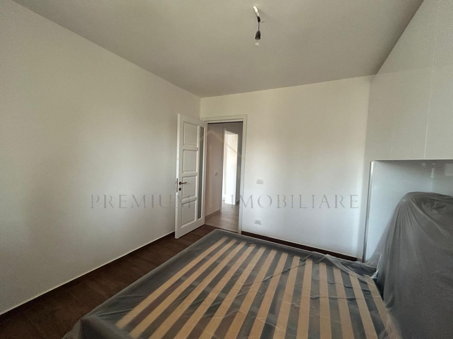 Apartament 3 camere de vanzare - Poză 6