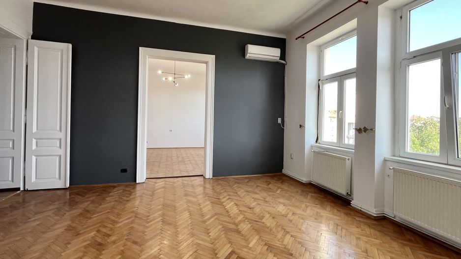 Un apartament spațios cu  2 camere, in , zona Centrala - Take Ionescu - Poză 5