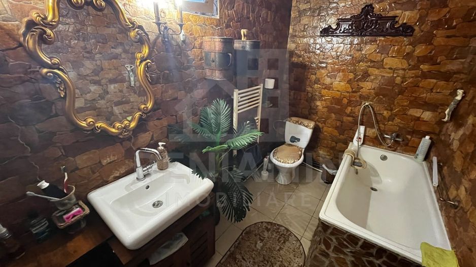 Casa Deosebita 3Camere 3Bai 1460mp Teren Garaj Piscina Bariera Valcii - Poză 13