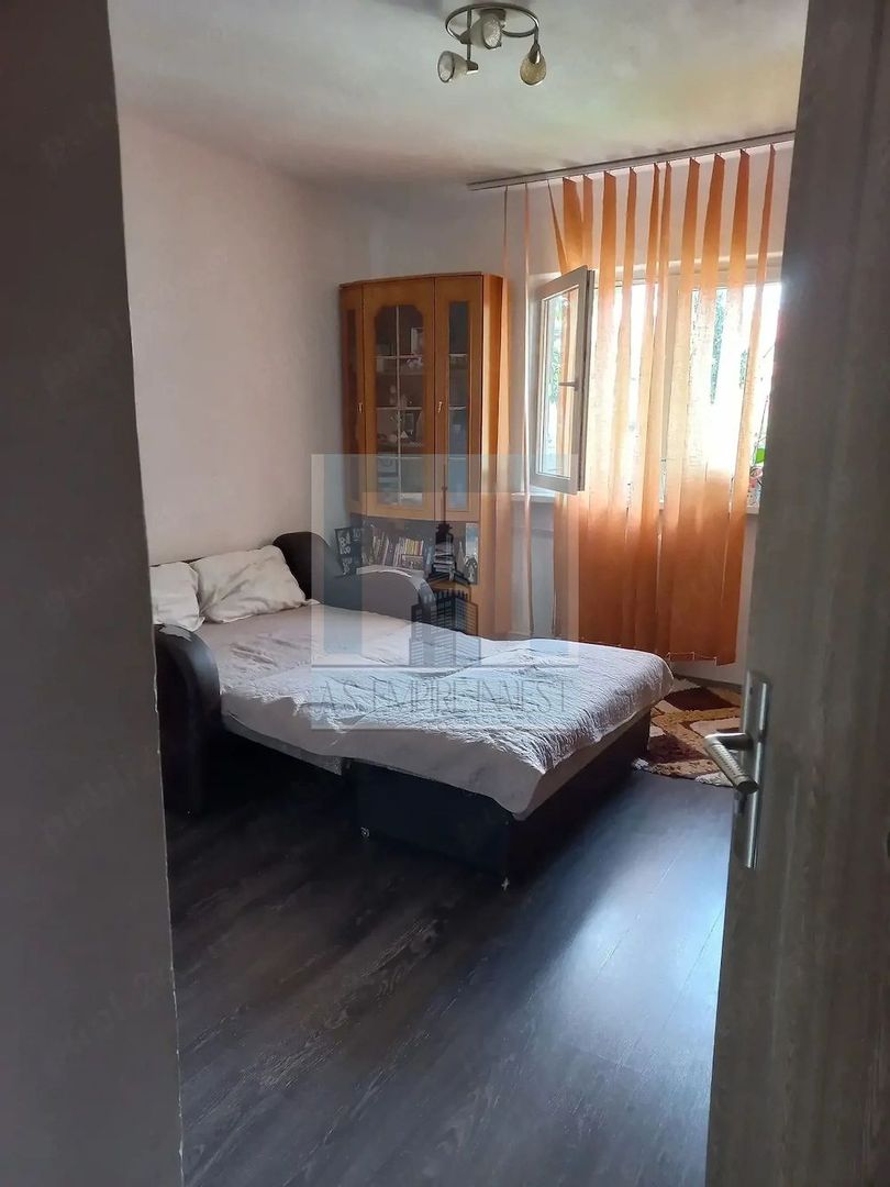 Garsoniera, decomandata, Tractorul, zona case Coresi - Poză 4