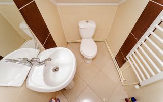 Spațiu comercial+apartament cu 3 camere Botanica Nicolae Zelinski 10/2 - Poză 5