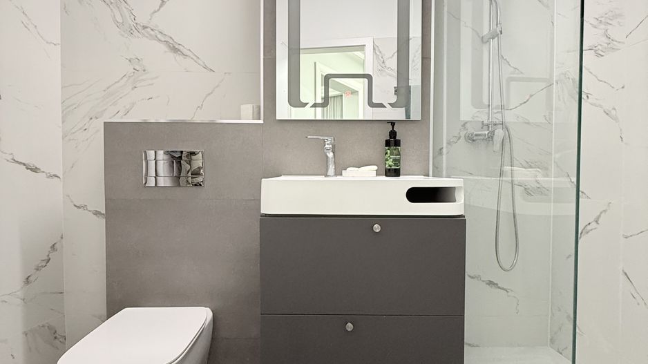 Garsoniera renovata complet | Dristor | Etaj 1 | Vedere spate - Poză 3