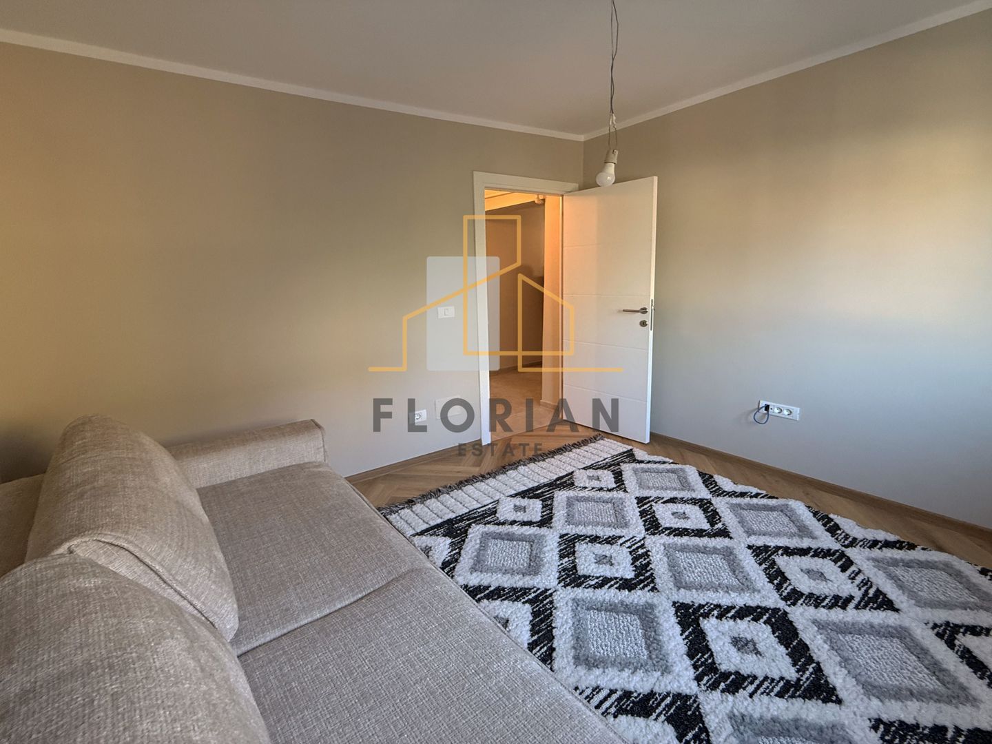 Apartament  3 camere, prima inchiriere, pet Frendly,  Strada Lugojului - Poză 3