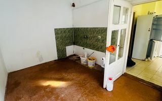 Apartament 1 camera 50mp utili etaj 1 Traian- centrala proprie - Poză 4