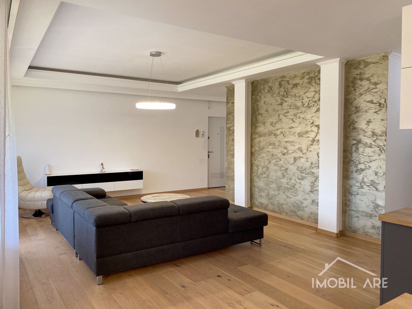 Apartament de lux cu 4 camere la mansardă - Poză 5