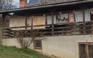Casa Vantului si 8000 metri patrati in Abrud - Poză 1