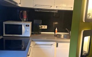 Apartament cu 3 camere, 2 băi, etaj 2, mobilat și utilat - Poză 4
