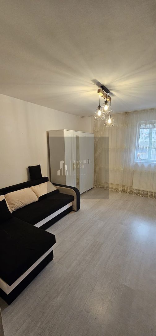 Studio 35 MP/ SECTOR 3 / 1 Decembrie 1918 - Poză 1