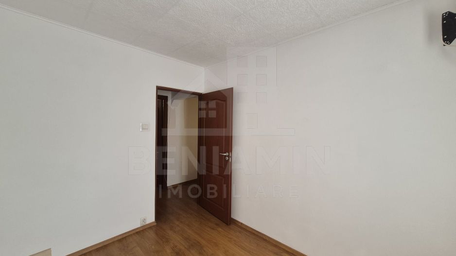 3Camere-50mp-Etaj3- Centrala Termica-50mp-Aer Conditionat-Cv9-Materna - Poză 6
