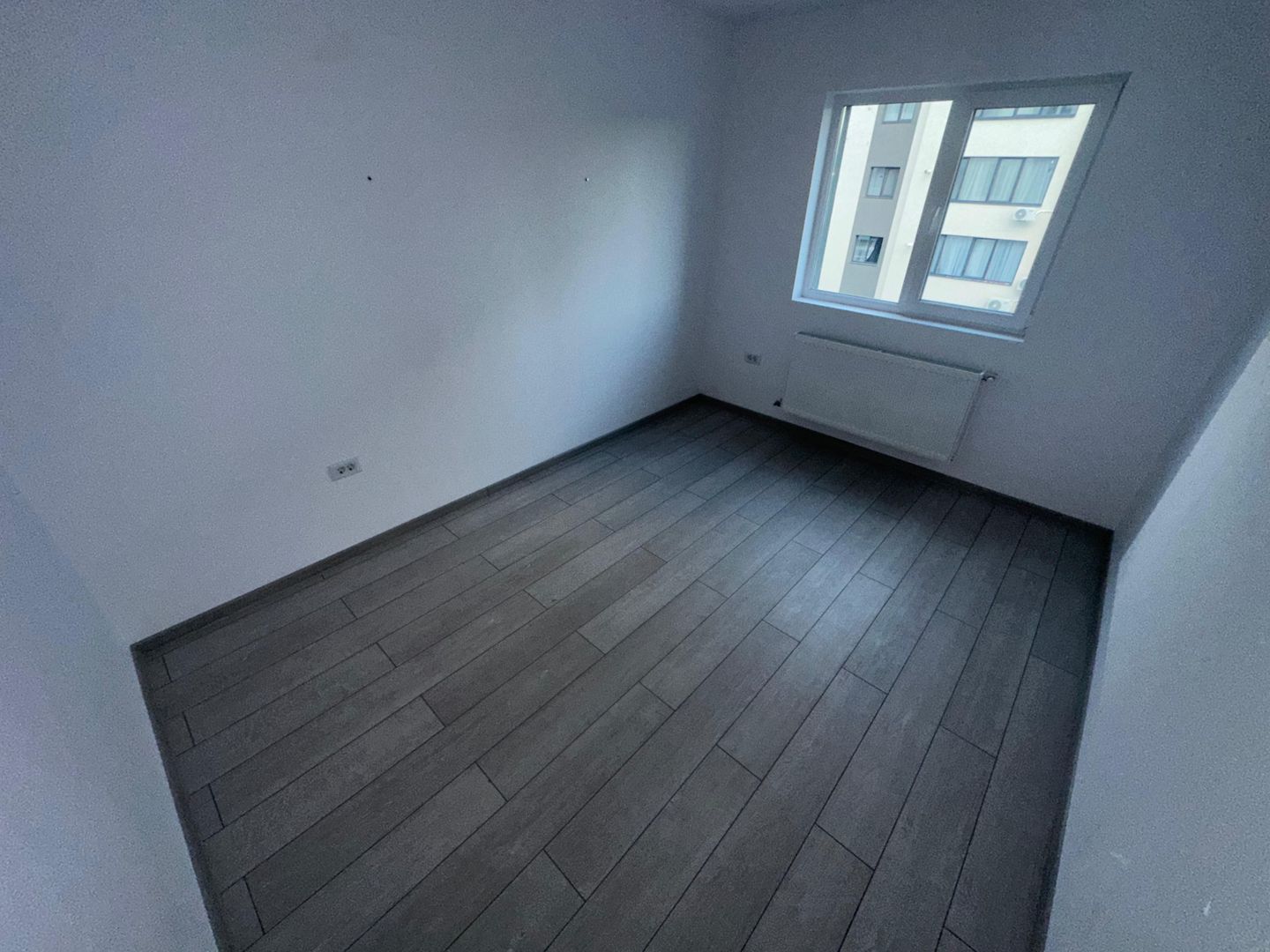 AP. 2 CAMERE STEJARULUI, LOC PARCARE, BUCATARIE INCHISA, BLOC NOU - Poză 3