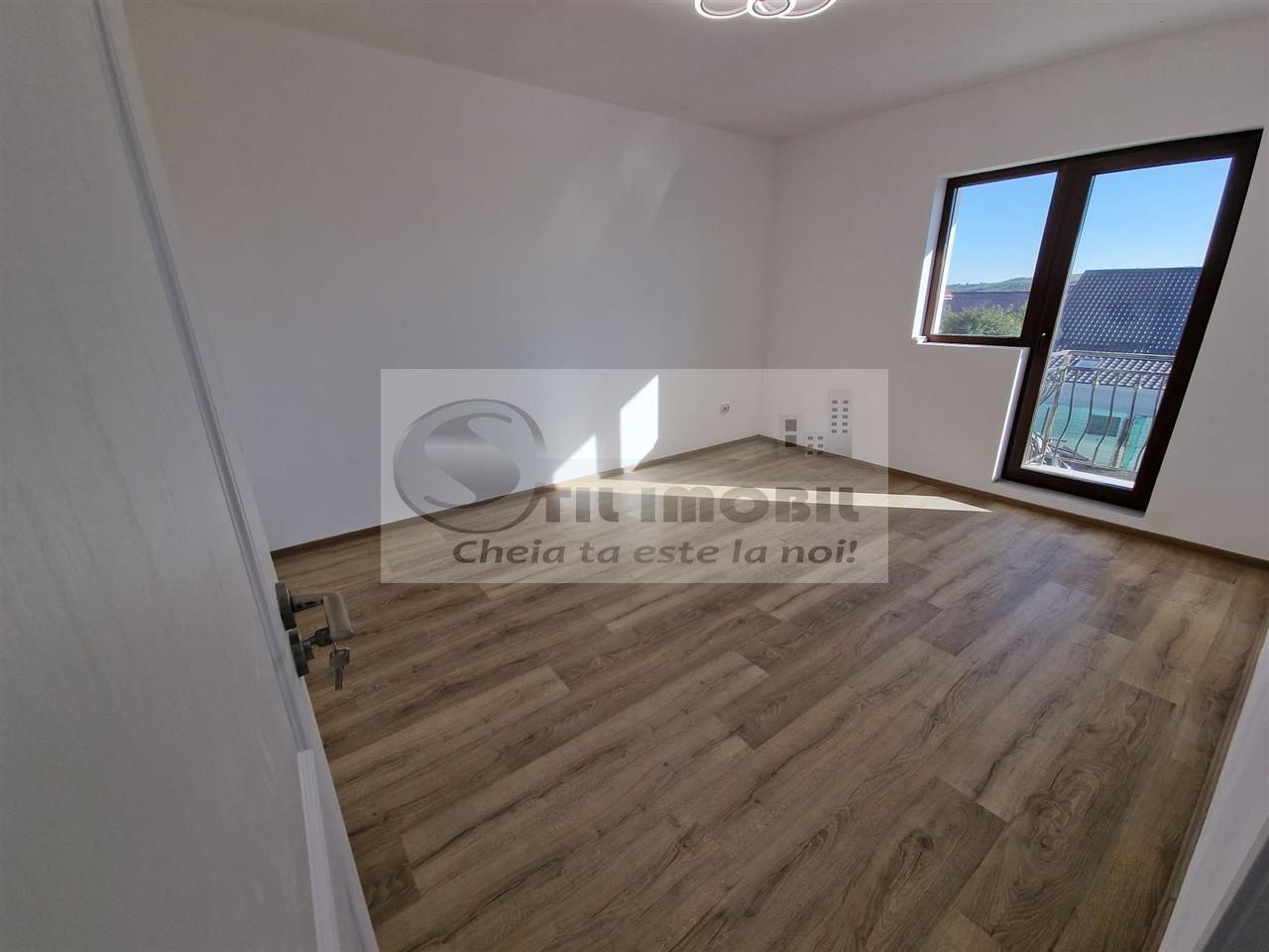 Apartament 2 camere luxcapat CUG zona vile - Poză 2